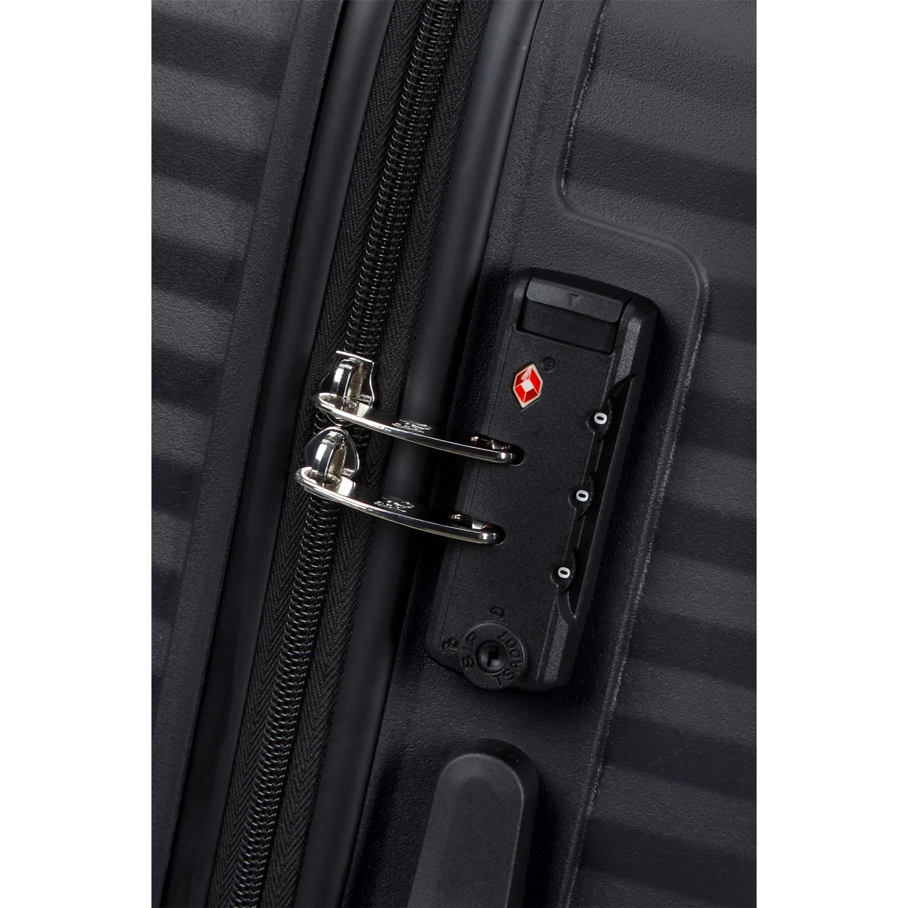 American Tourister Jetdriver 2.0 Hard-Shell Spinner Suitcase - Image 18