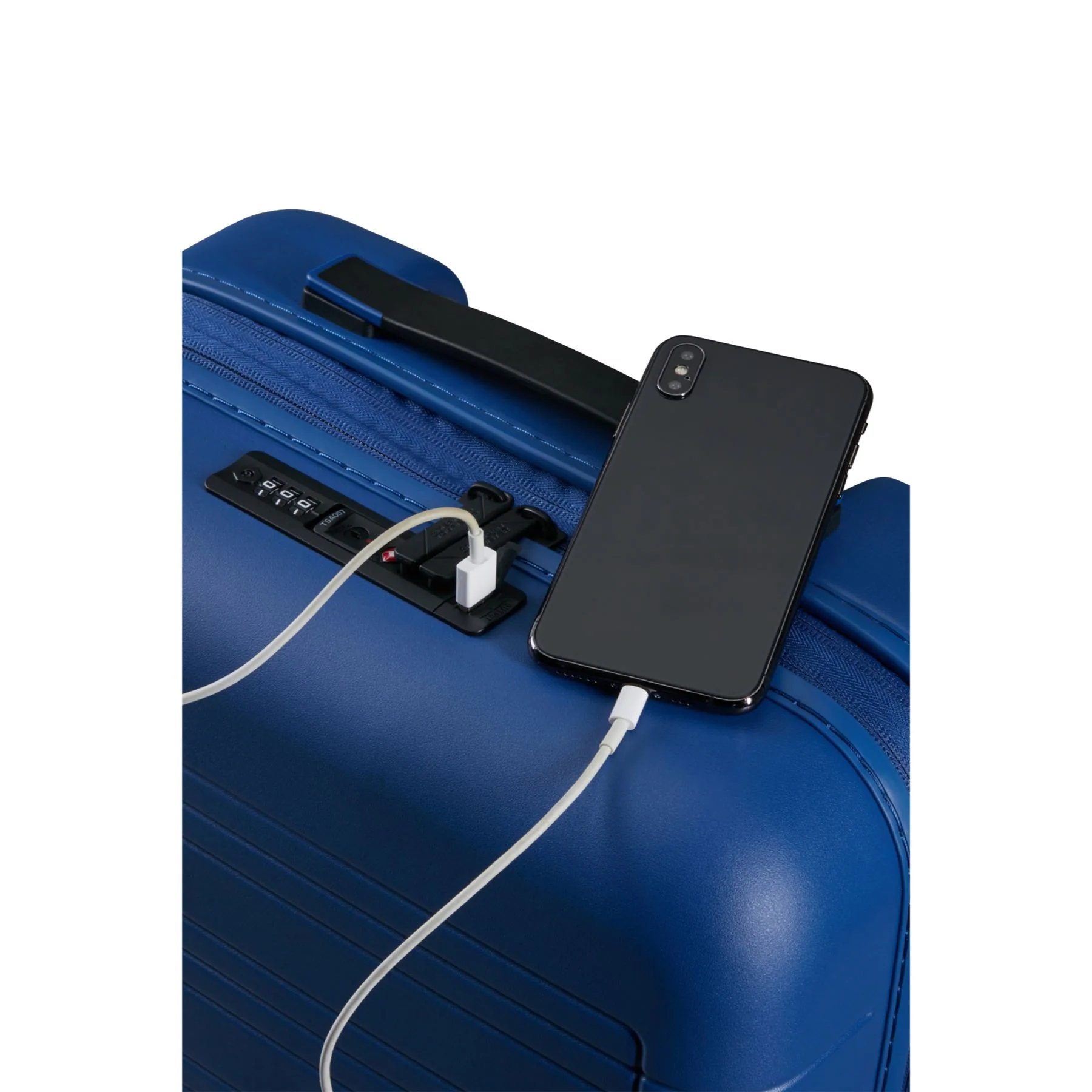 American Tourister Novastream Expanding 4 Wheeled Trolley Suitcase - Image 34