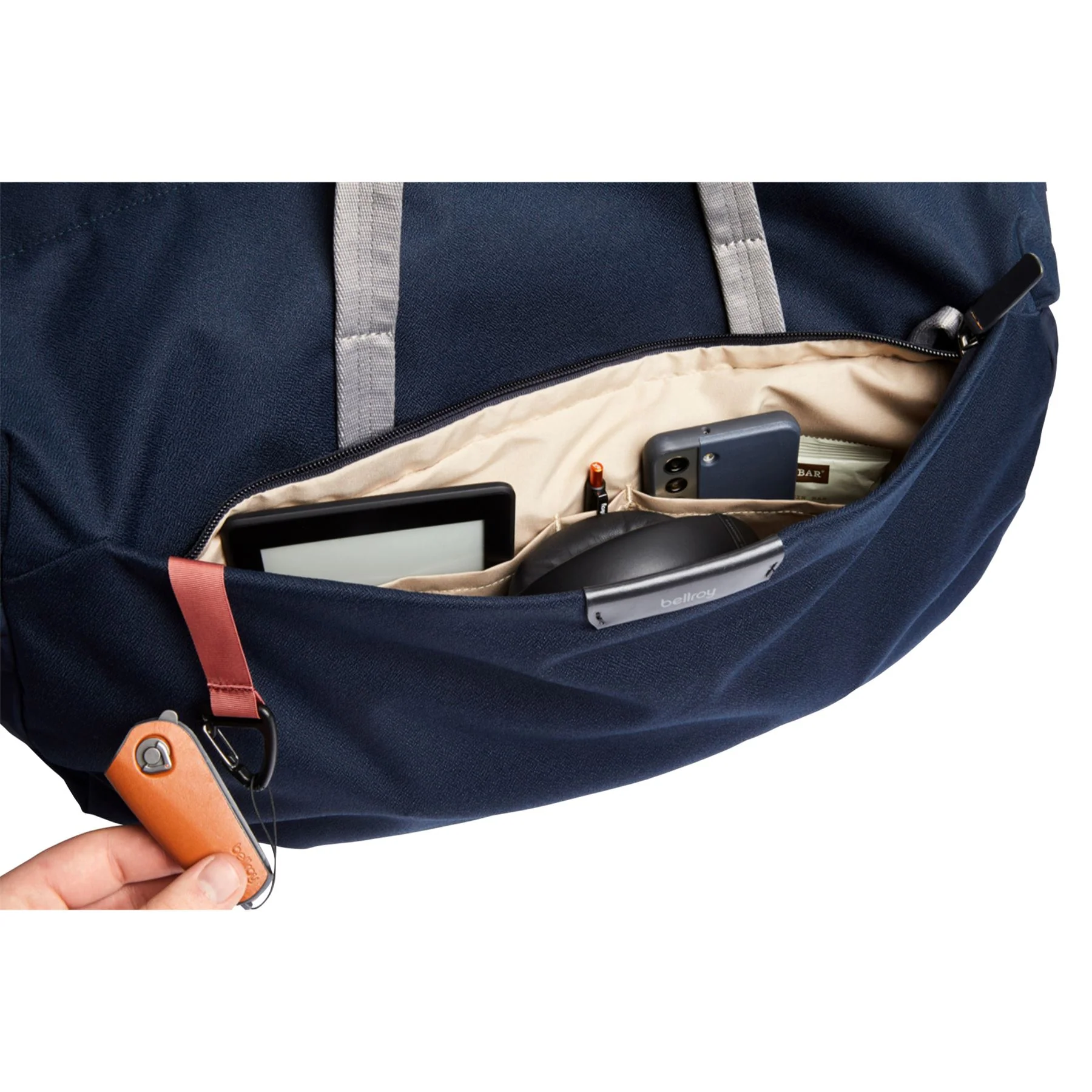 Bellroy Classic Weekender Holdall - Image 20