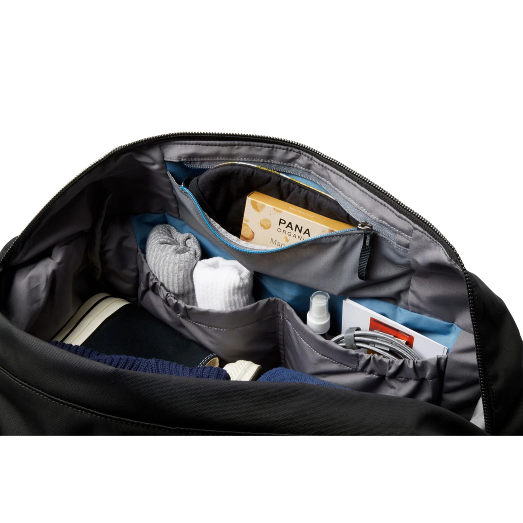 Bellroy Classic Weekender Holdall - Image 29