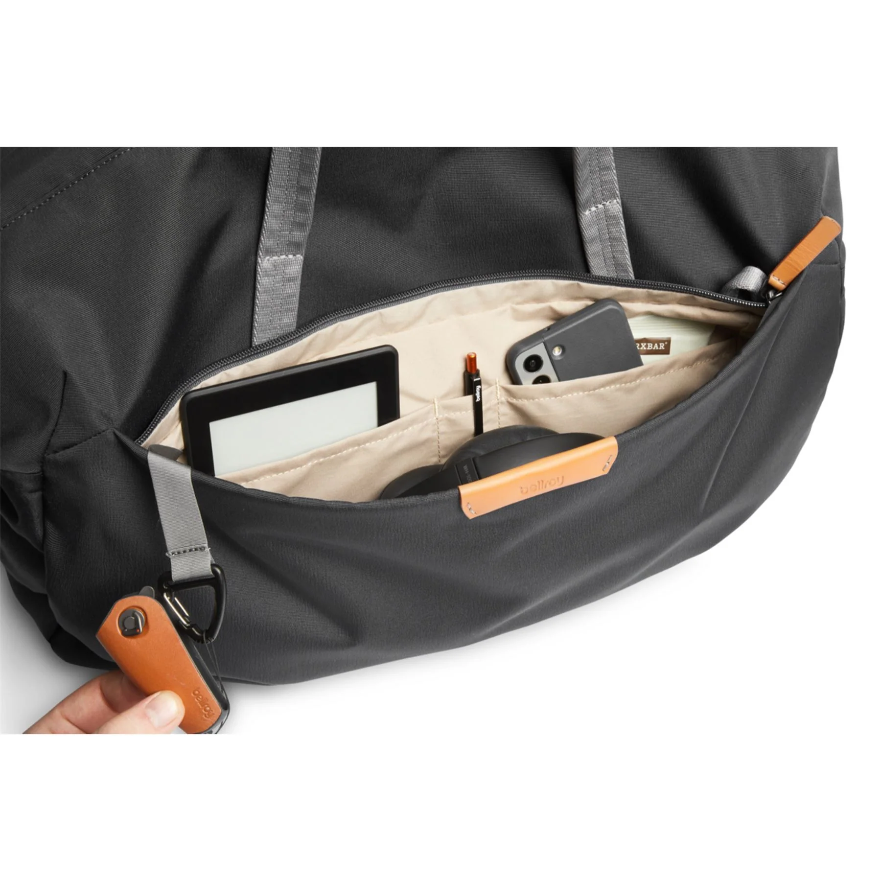 Bellroy Classic Weekender Holdall - Image 56