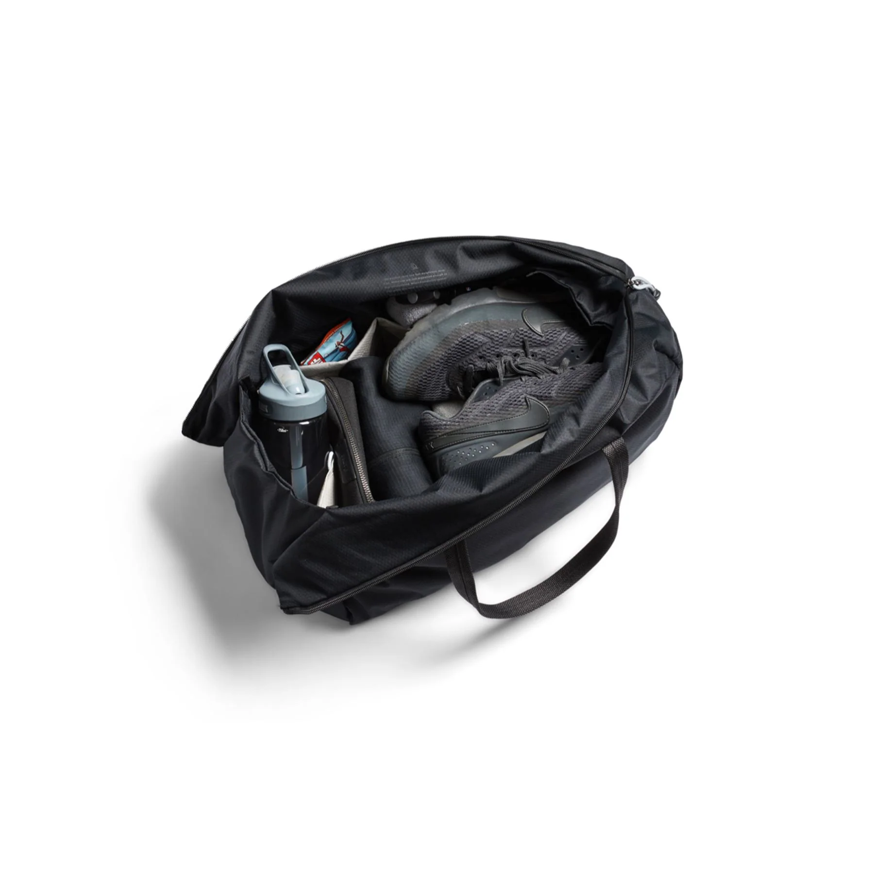 Bellroy Lite Duffel Holdall - Image 14