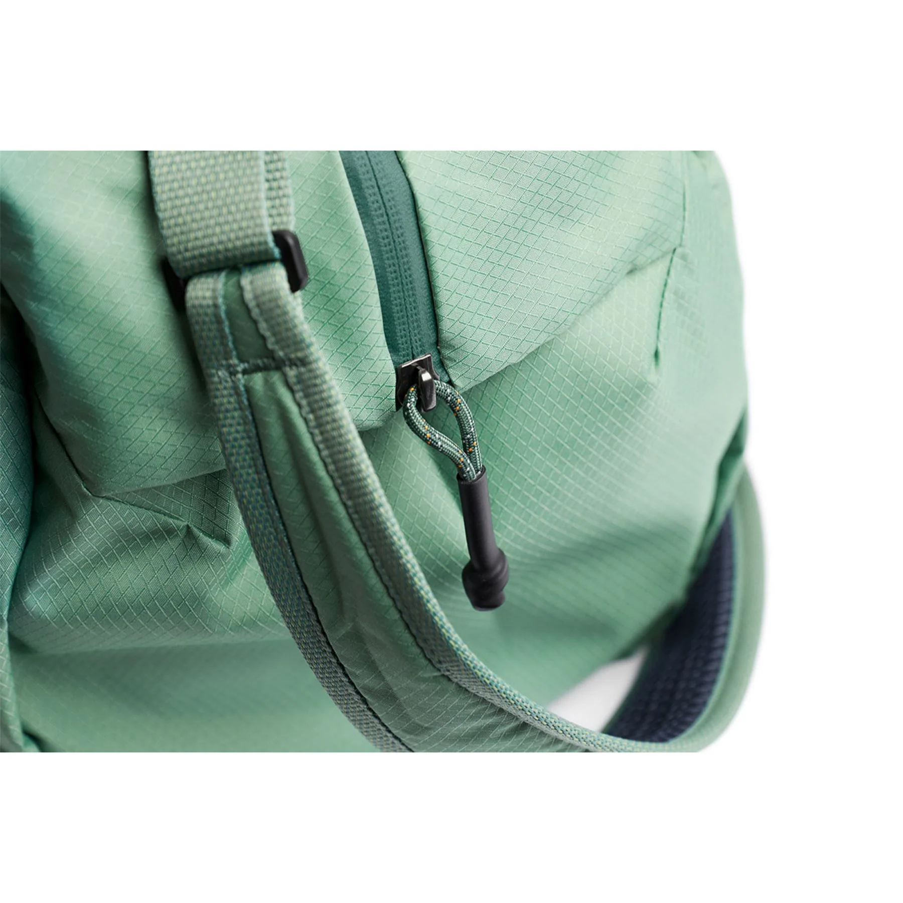 Bellroy Lite Duffel Holdall - Image 6
