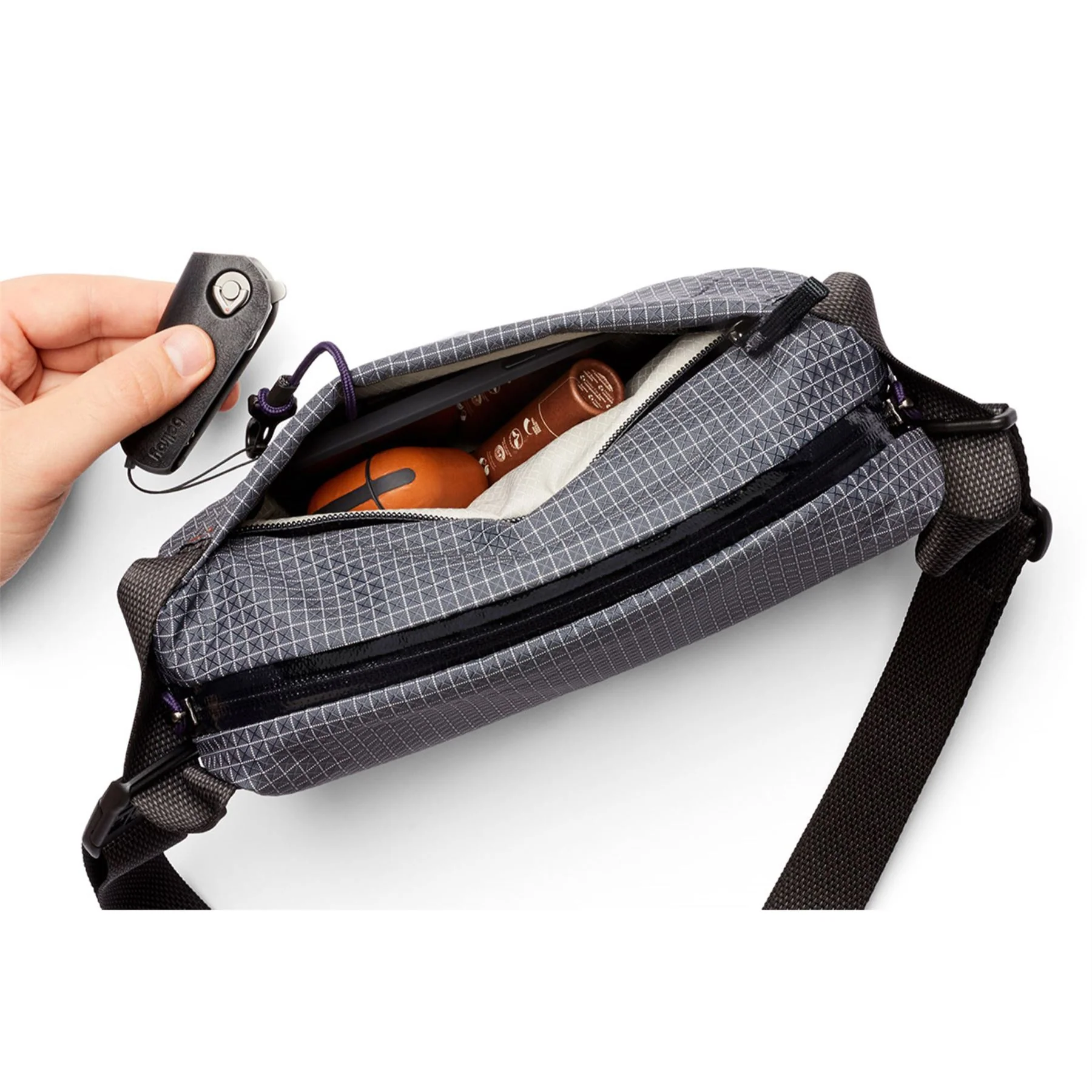 Bellroy Lite Sling Bum Bag - Image 4