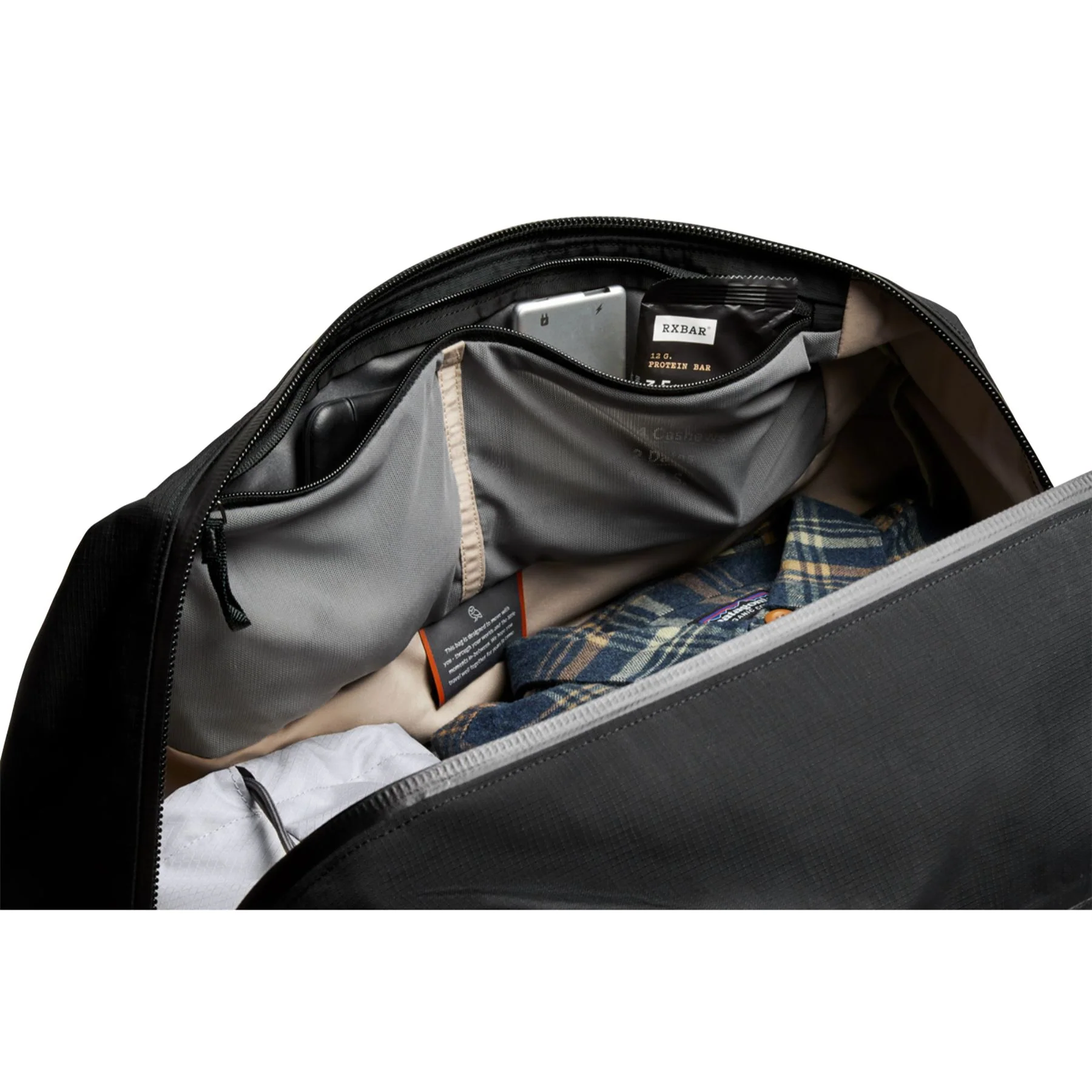 Bellroy Venture Duffel Holdall - Image 22