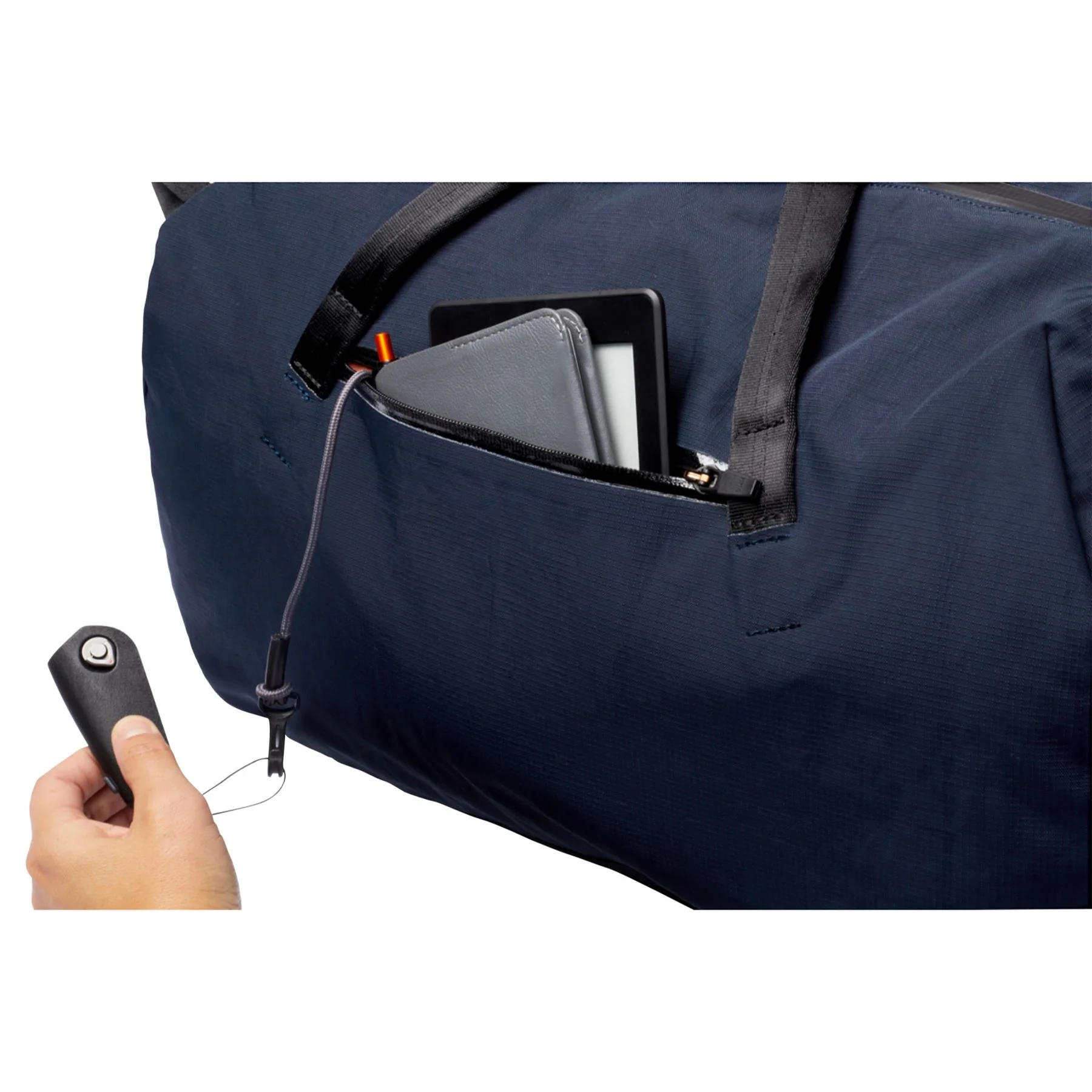 Bellroy Venture Duffel Holdall - Image 33