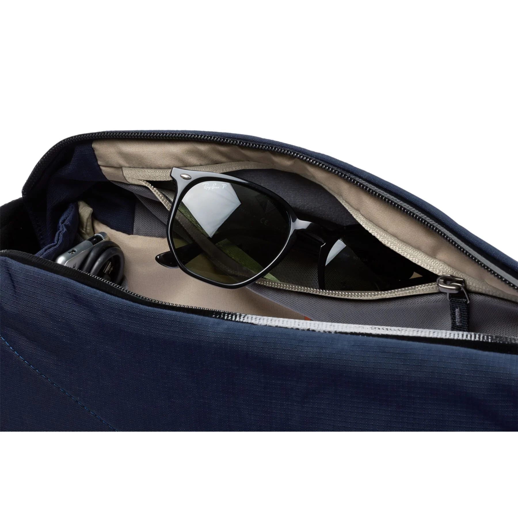 Bellroy Venture Sling Bum Bag - Image 17