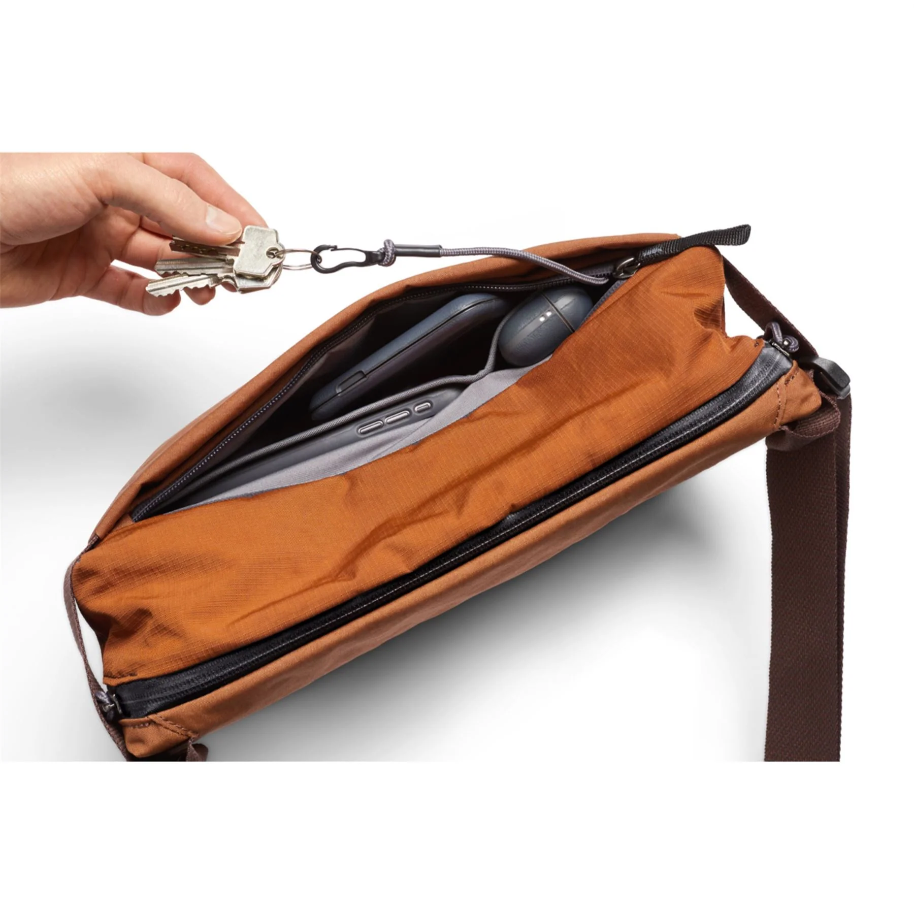 Bellroy Venture Sling Bum Bag - Image 22
