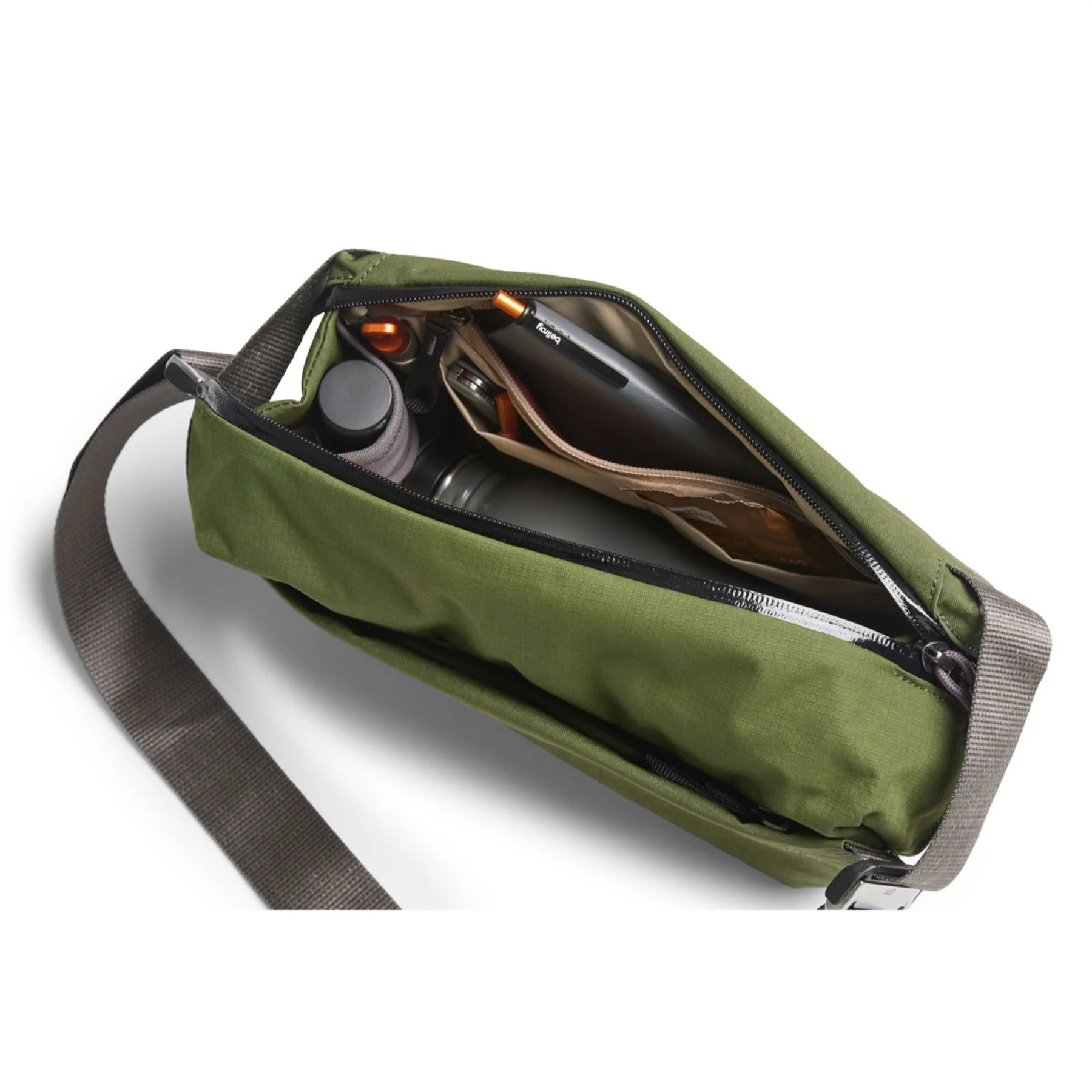 Bellroy Venture Sling Bum Bag - Image 8