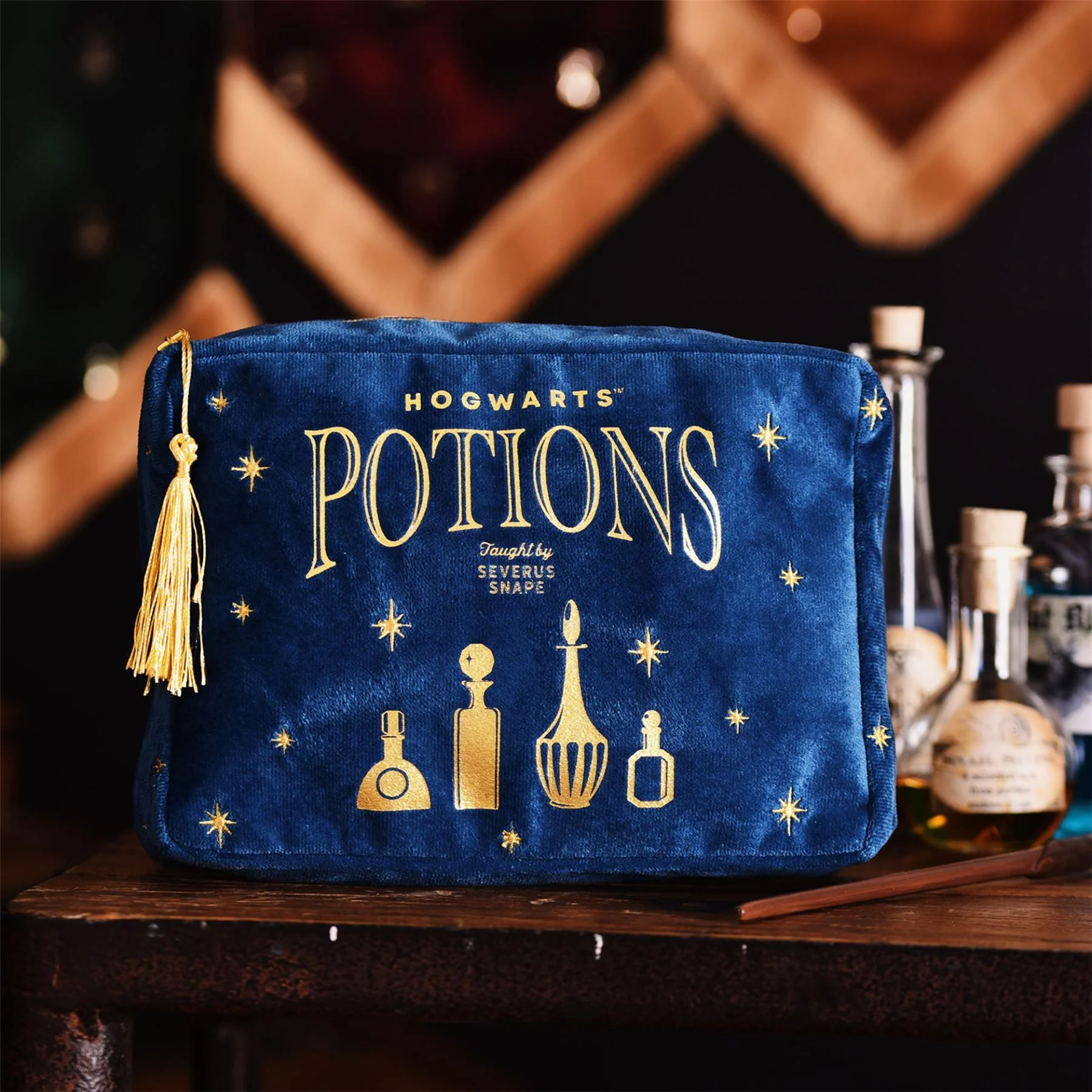 Harry Potter Alumni Wash Bag - Image 3