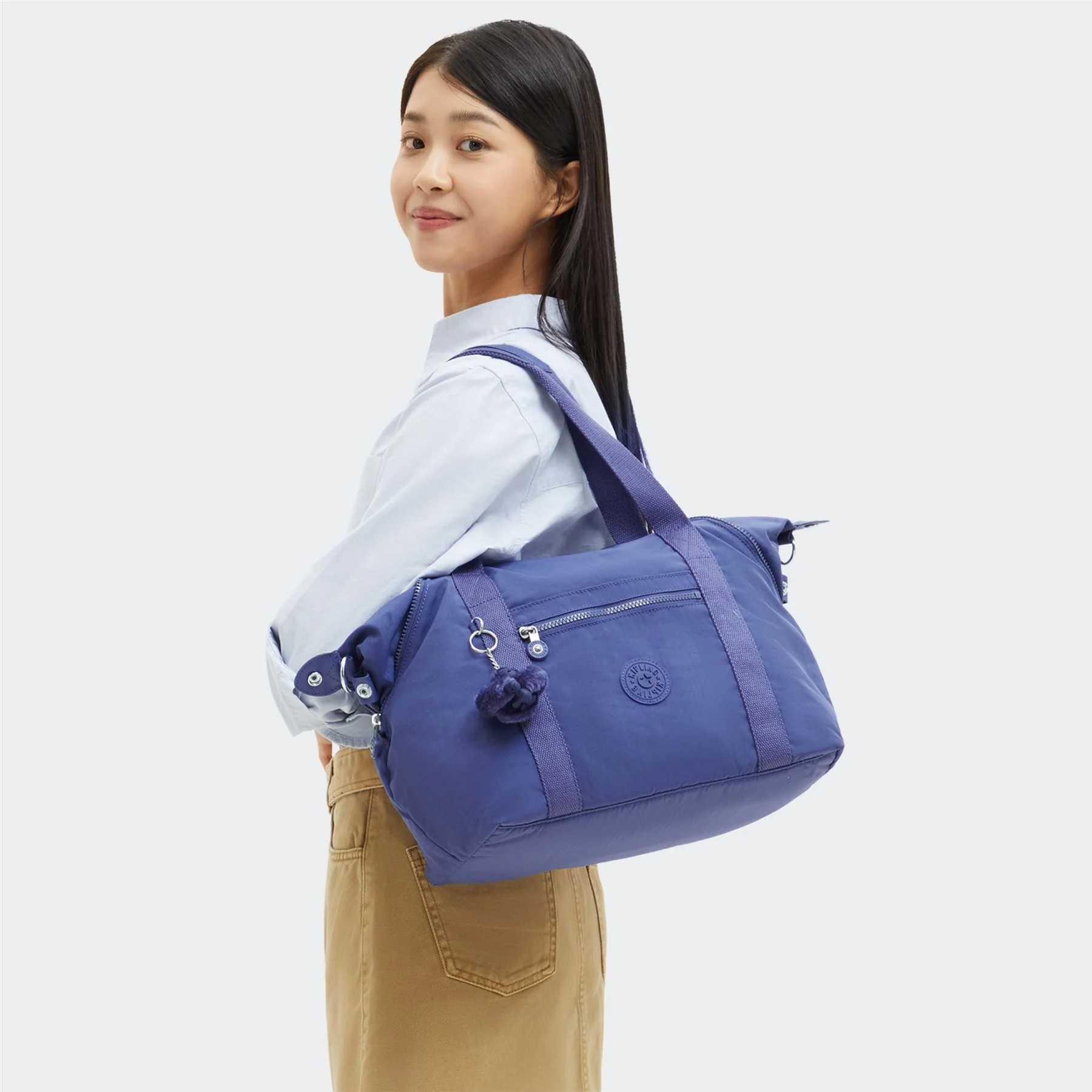 Kipling Art Handbag - Image 8