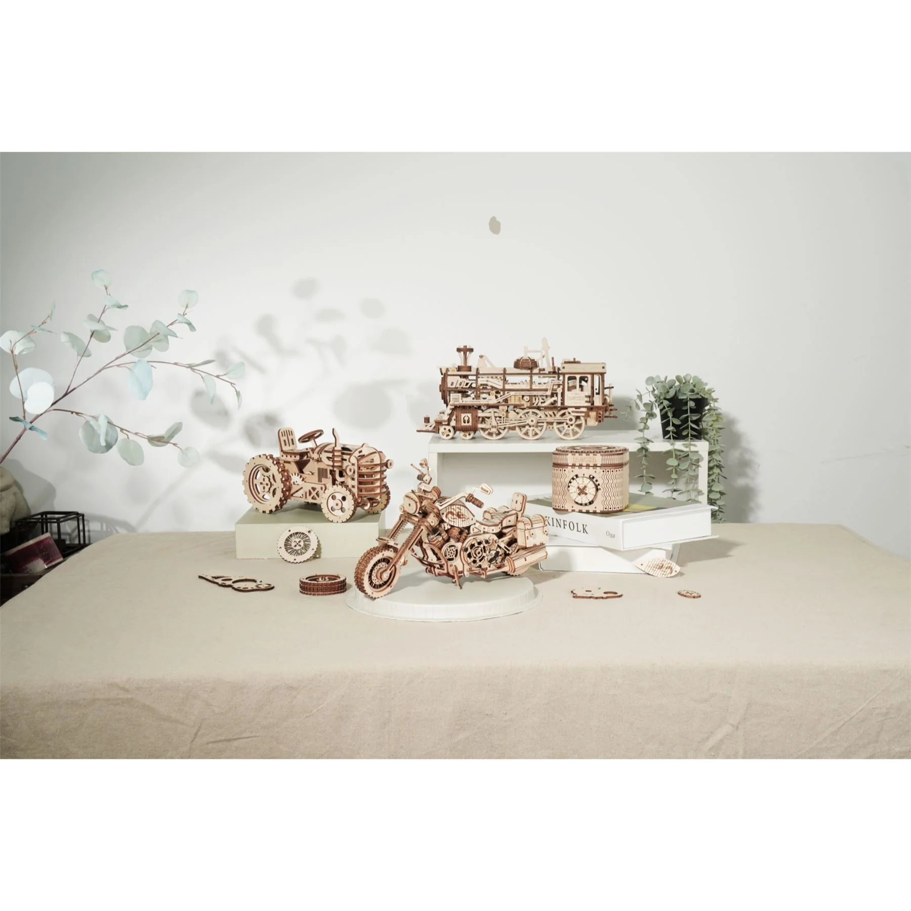 Robotime ROKR Cruiser Motorcycle Building Kit - Image 6